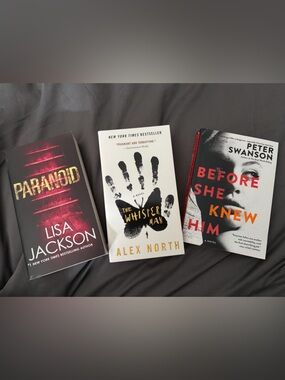 2/$30⚡️- BOOKS | Three thriller books